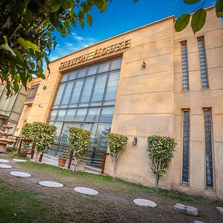 Shelton House Peshawar Otel Dış mekan fotoğraf