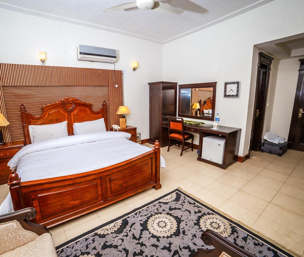 Shelton House Peshawar Otel Dış mekan fotoğraf