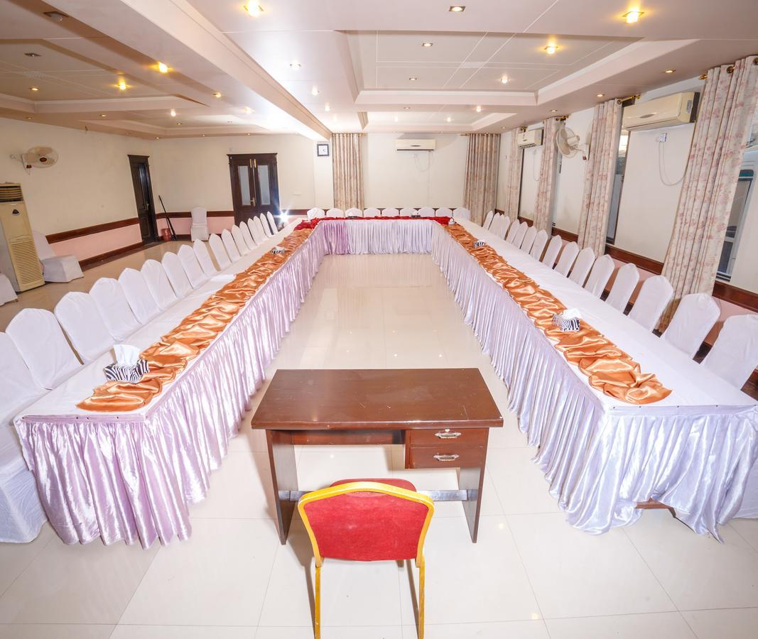 Shelton House Peshawar Otel Dış mekan fotoğraf