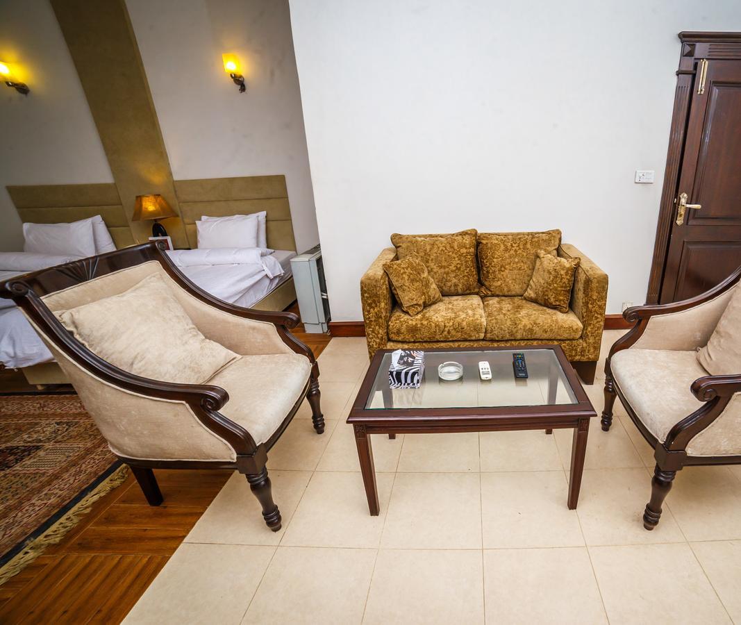 Shelton House Peshawar Otel Dış mekan fotoğraf