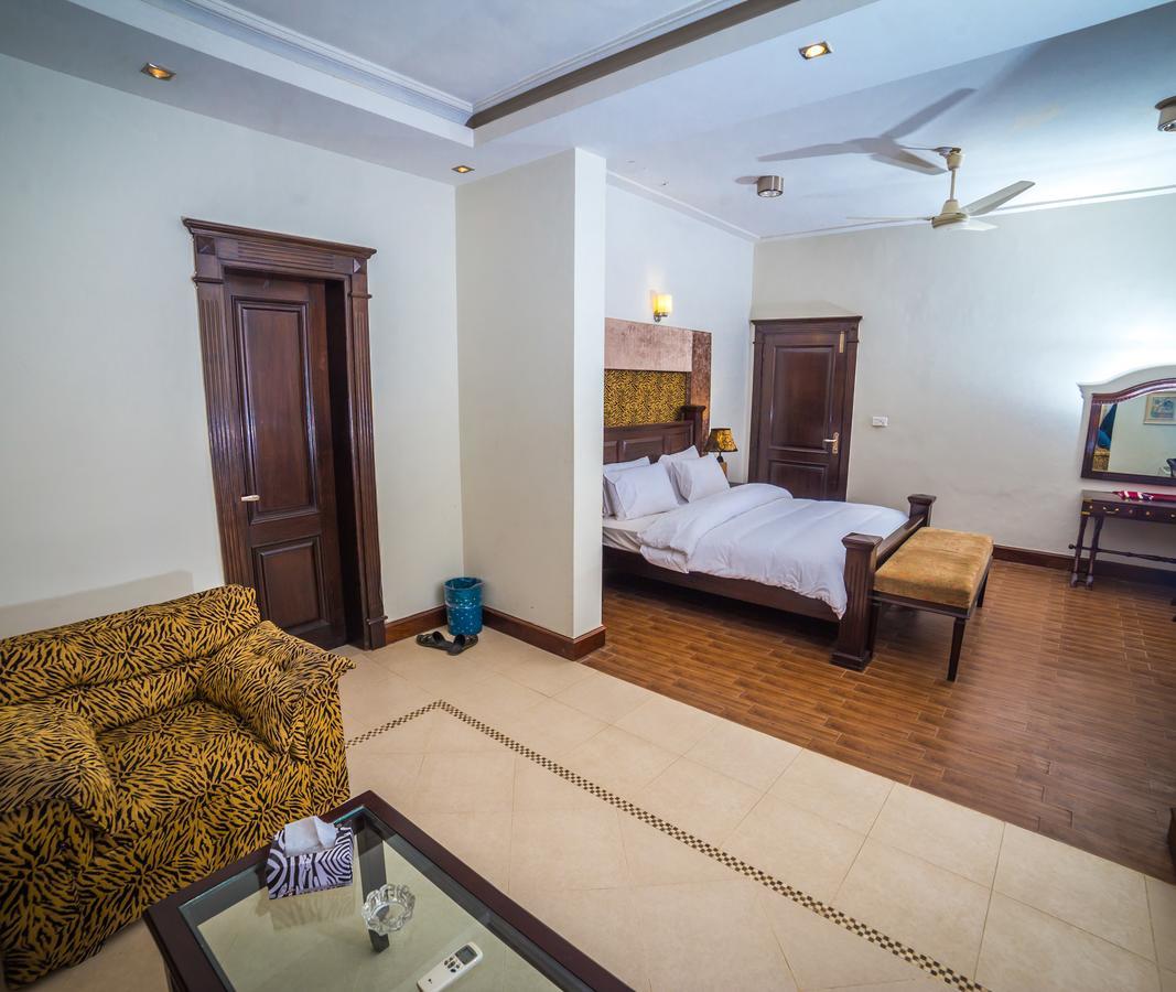 Shelton House Peshawar Otel Dış mekan fotoğraf
