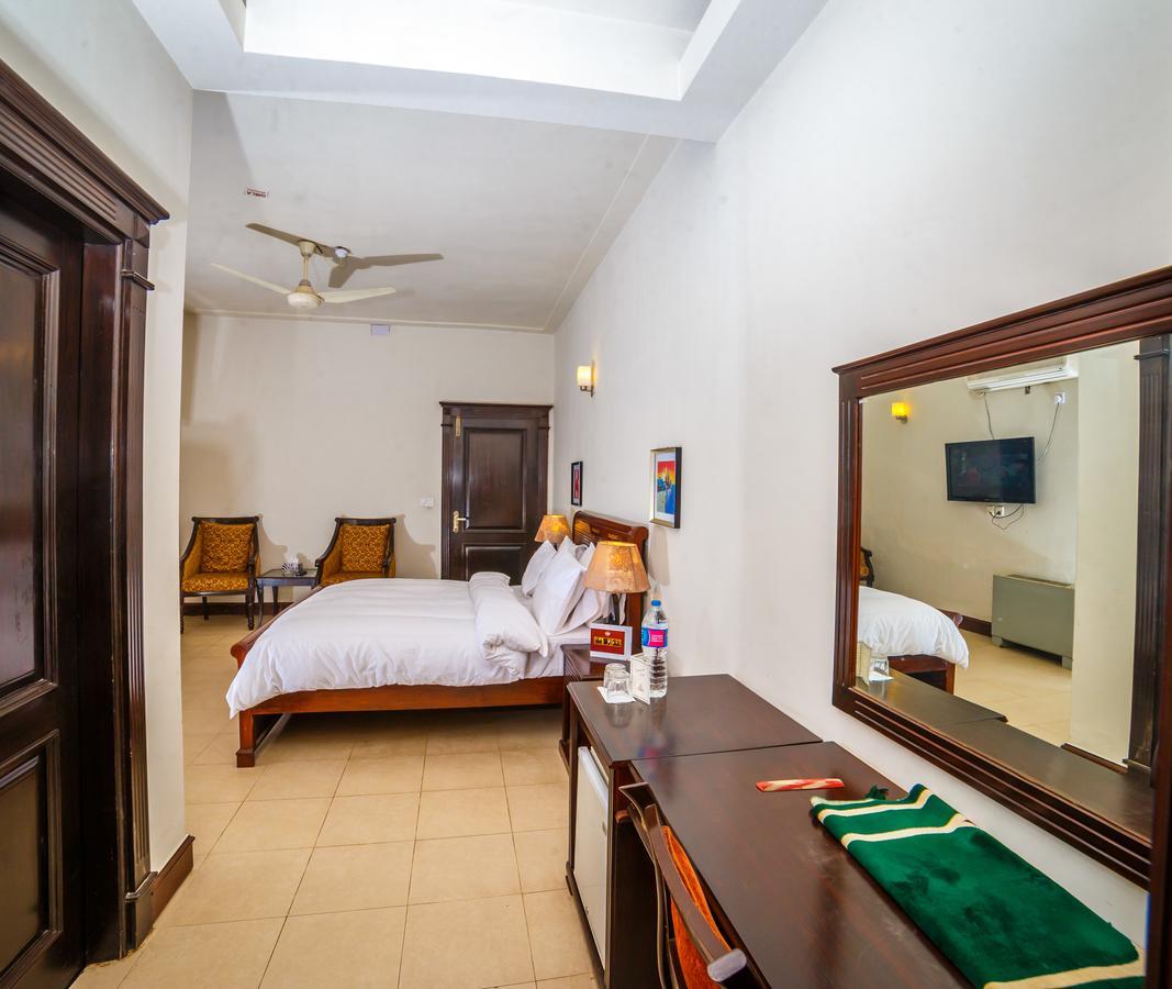 Shelton House Peshawar Otel Dış mekan fotoğraf