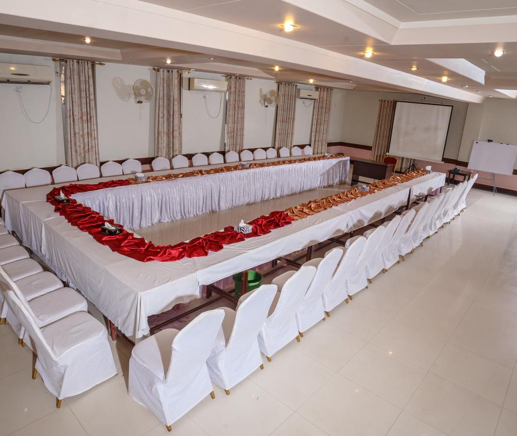 Shelton House Peshawar Otel Dış mekan fotoğraf